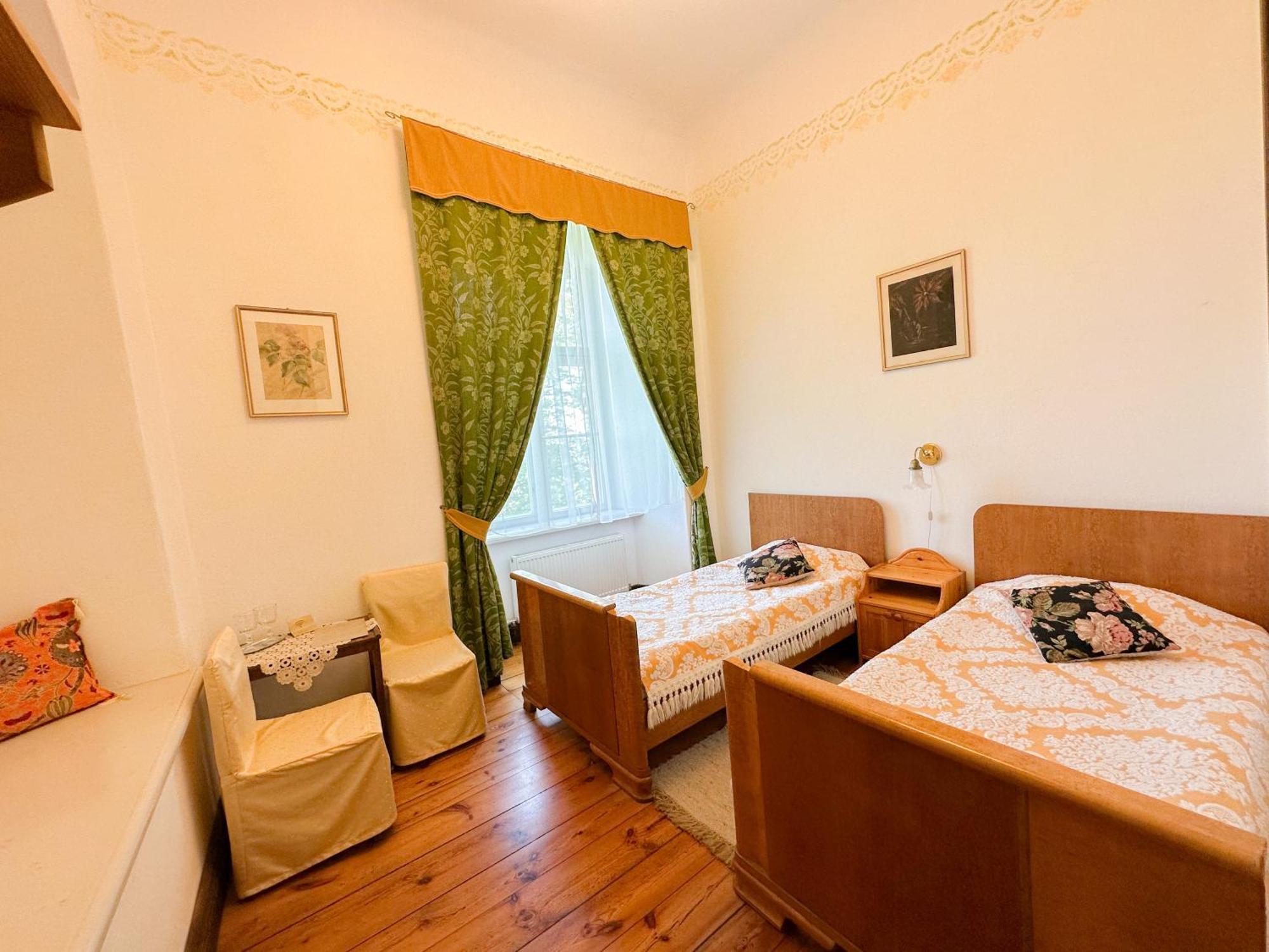 Edoles Pils Hotel Kültér fotó
