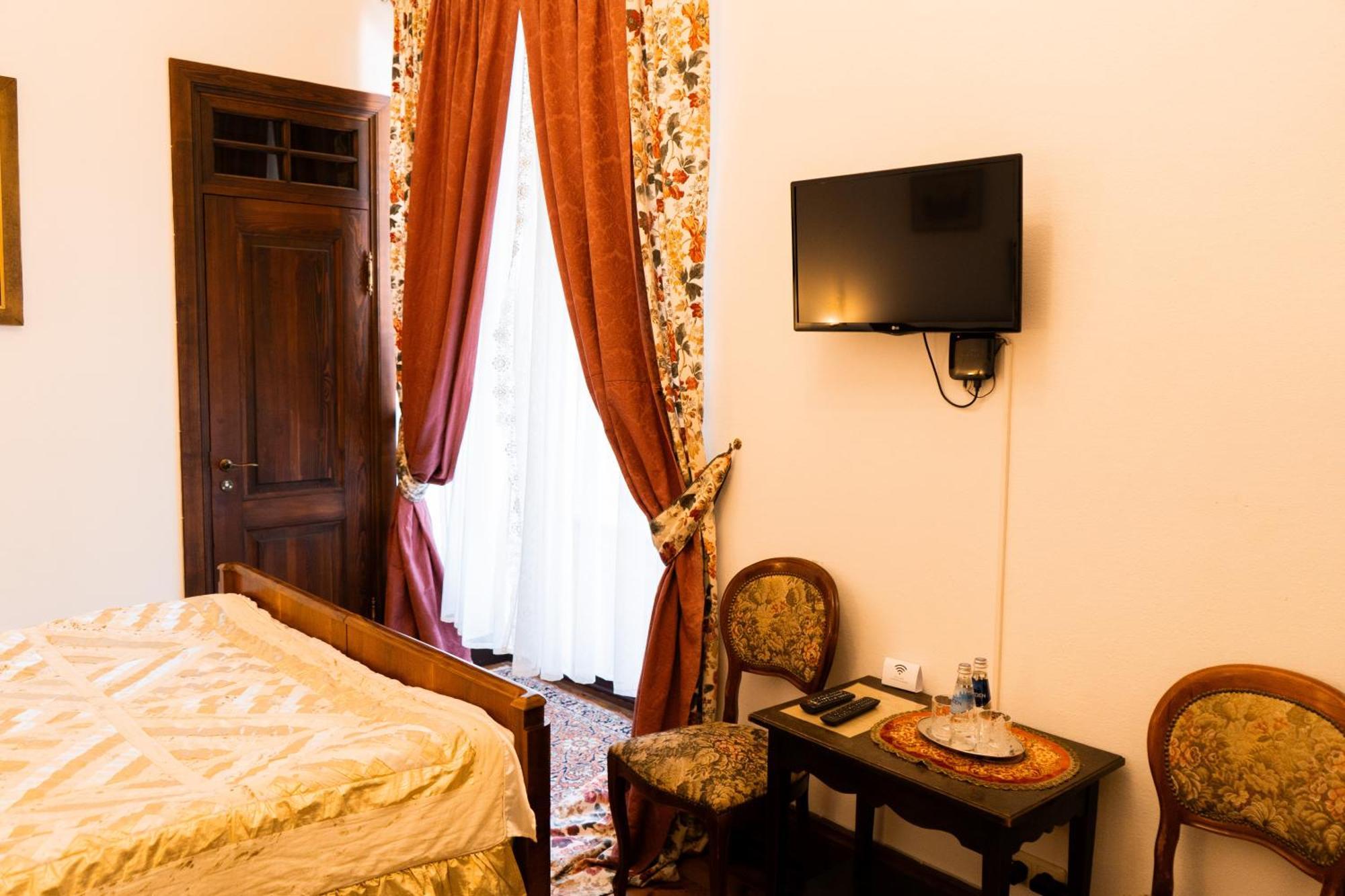 Edoles Pils Hotel Kültér fotó